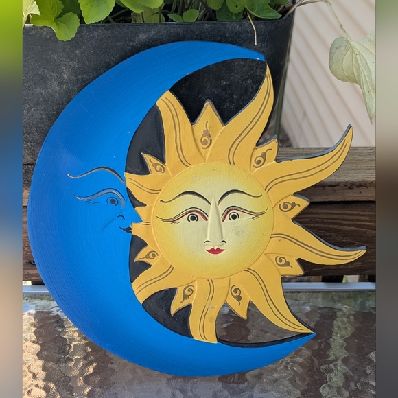 Multiple Piece Sun Wall Art - Picture 5 of 6